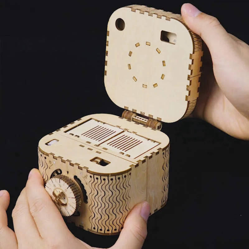 Schatzkiste aus Holz